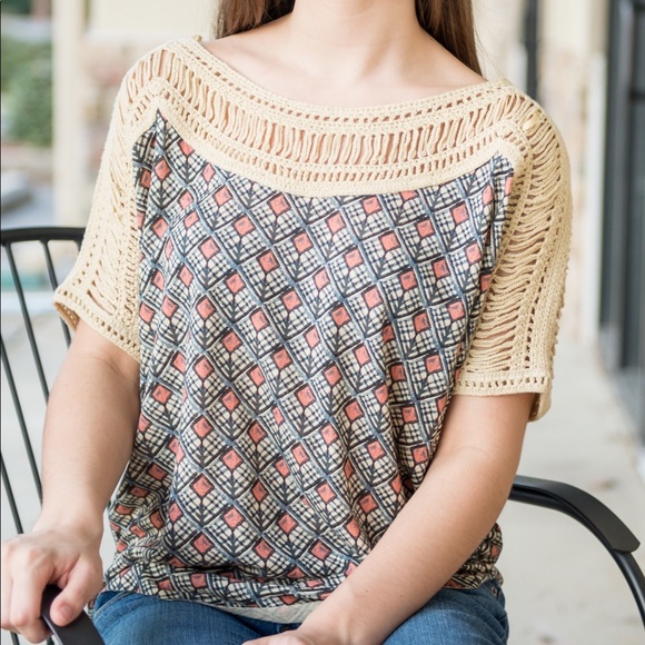 NWT - Tribal Grunge Top - Picture 1 of 2